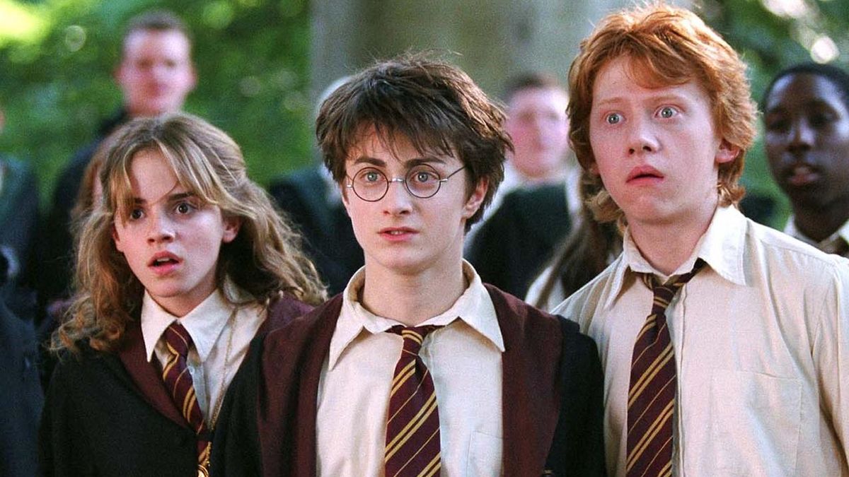 An image of Harry, Ron and Hermione from movie 3, HP and the Prisoner of Azkaban.